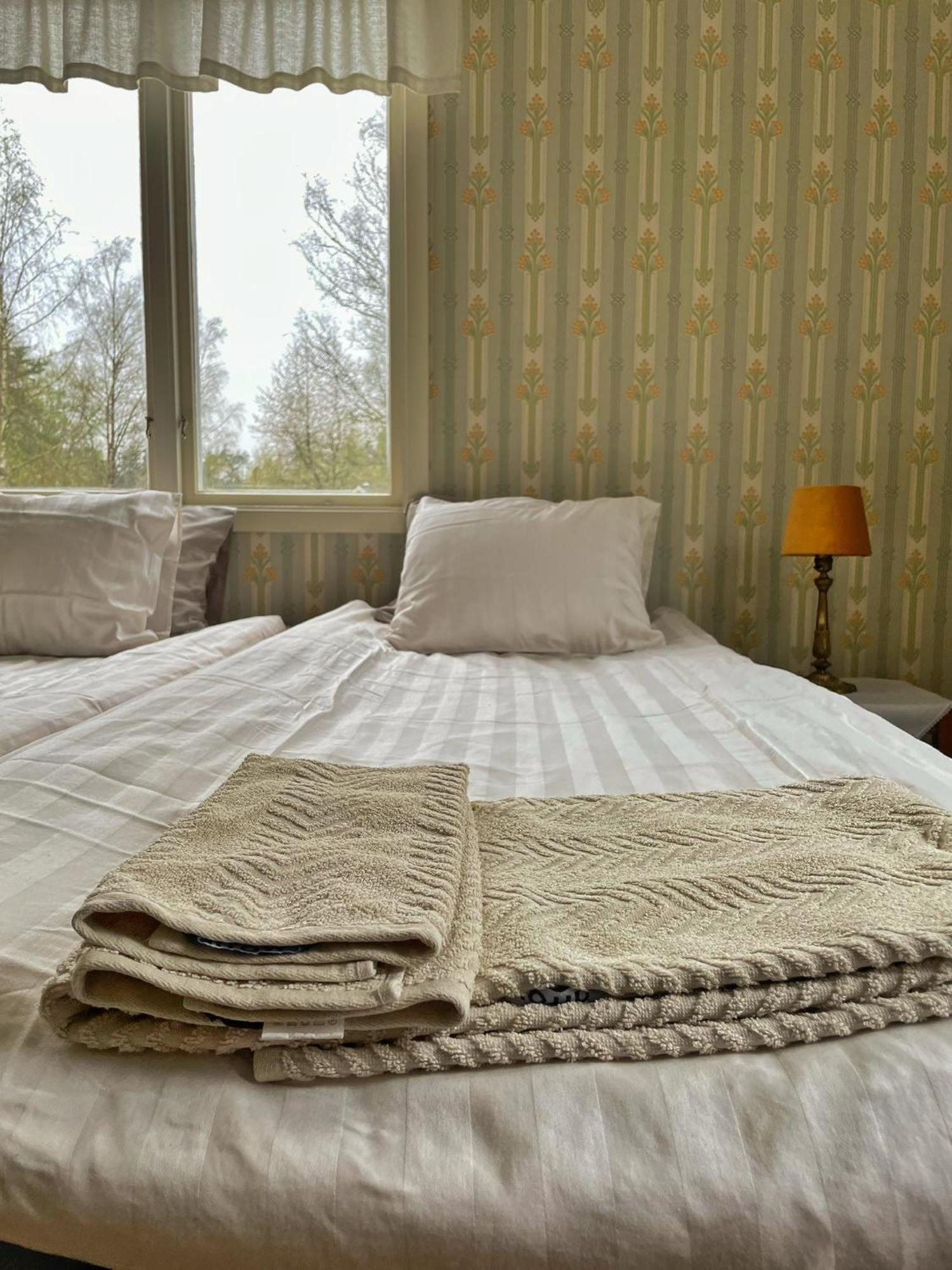 Bed and Breakfast Viktors Affaershus Atran Exteriér fotografie